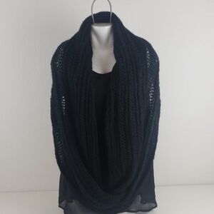 Double zero tank with built in scarf